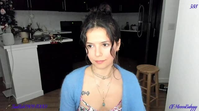 Gallery image thumbnail from litty's myfreecams stream on, 12/29/2024, 05:07 image 8 of 20
