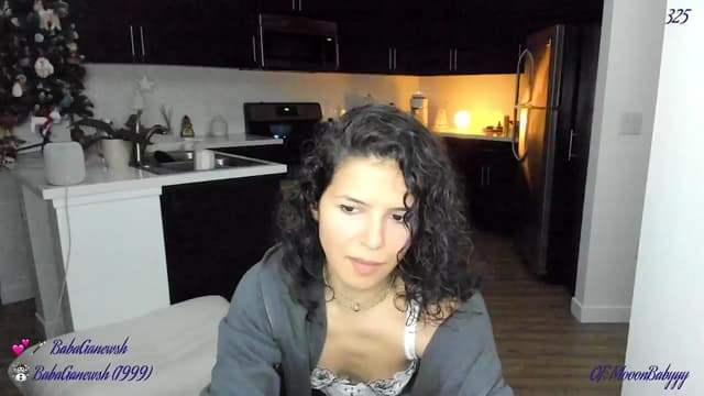 Gallery image thumbnail from litty's myfreecams stream on, 01/05/2025, 01:50 image 18 of 20