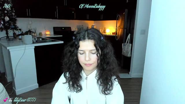 Gallery image thumbnail from litty's myfreecams stream on, 01/18/2025, 03:27 image 11 of 20