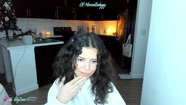 Gallery image thumbnail from litty's myfreecams stream on, 01/18/2025, 03:27 image 7 of 20