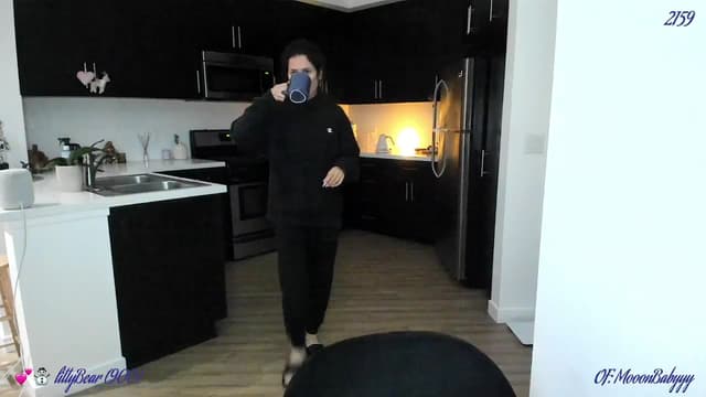 Gallery image thumbnail from litty's myfreecams stream on, 02/07/2025, 03:38 image 10 of 20
