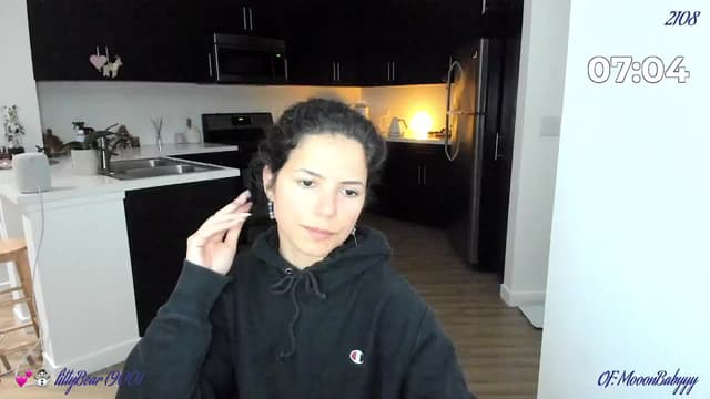 Gallery image thumbnail from litty's myfreecams stream on, 02/07/2025, 03:38 image 16 of 20