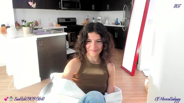 Gallery image thumbnail from litty's myfreecams stream on, 02/10/2025, 04:31 image 5 of 20