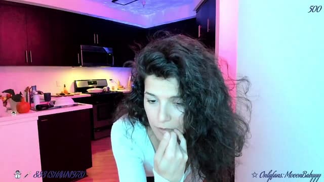Gallery image thumbnail from litty's myfreecams stream on, 03/07/2025, 09:17 image 10 of 20
