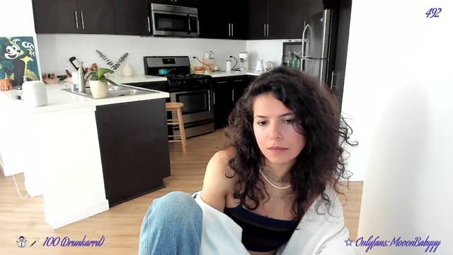 Gallery image thumbnail from litty's myfreecams stream on, 03/22/2025, 24:16 image 3 of 20