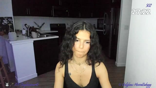 Gallery image thumbnail from litty's myfreecams stream on, 03/23/2025, 05:34 image 13 of 20