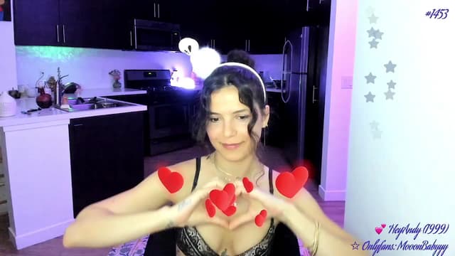 Gallery image thumbnail from litty's myfreecams stream on, 06/22/2025, 07:00 image 11 of 20