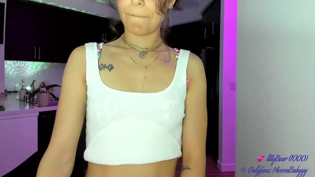 Gallery image thumbnail from litty's myfreecams stream on, 07/04/2025, 06:55 image 17 of 20