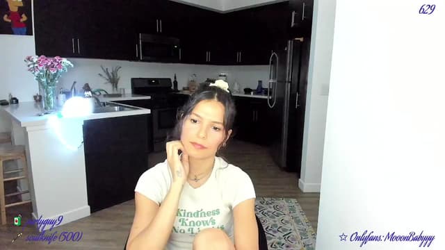 Gallery image thumbnail from litty's myfreecams stream on, 08/05/2025, 05:28 image 12 of 20