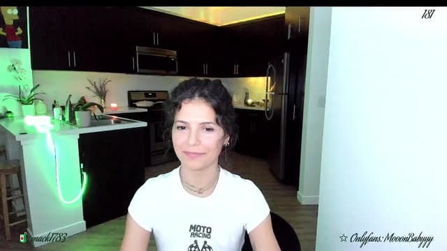 Gallery image thumbnail from litty's myfreecams stream on, 08/17/2025, 08:11 image 10 of 20