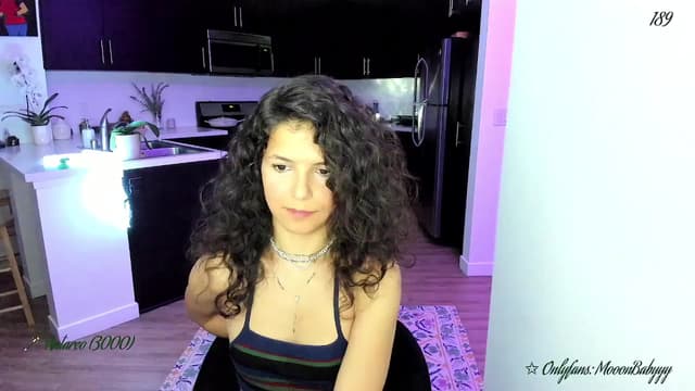 Gallery image thumbnail from litty's myfreecams stream on, 08/19/2025, 04:27 image 3 of 20