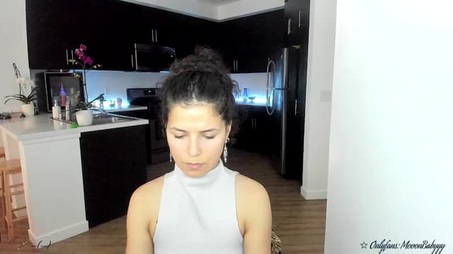 Gallery image thumbnail from litty's myfreecams stream on, 09/23/2025, 03:17 image 5 of 20