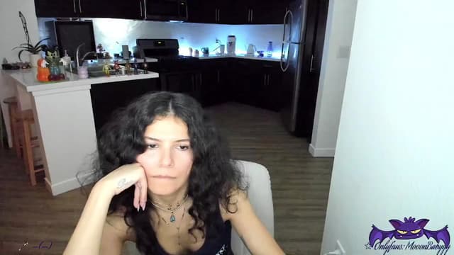 Gallery image thumbnail from litty's myfreecams stream on, 10/27/2025, 03:46 image 3 of 20