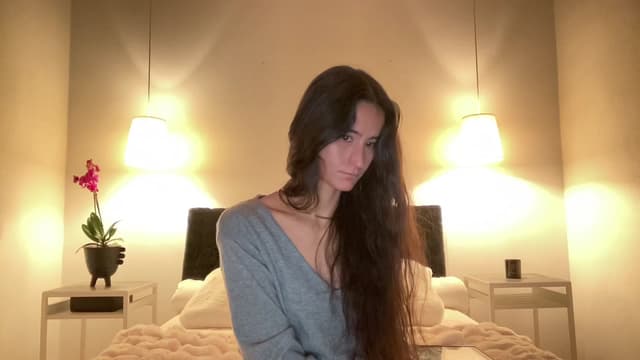 Gallery image thumbnail from ll_00's myfreecams stream on, 03/04/2025, 08:16 image 11 of 20