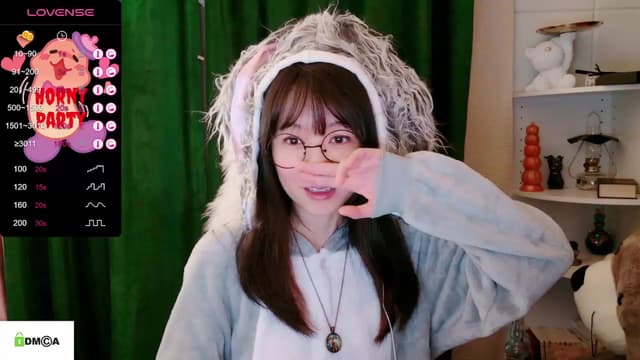 Gallery image thumbnail from meows's myfreecams stream on, 11/11/2023, 06:43 image 12 of 20