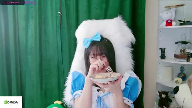 Gallery image thumbnail from meows's myfreecams stream on, 11/18/2023, 06:04 image 17 of 20