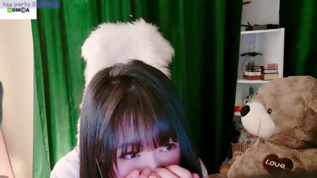 Gallery image thumbnail from meows's myfreecams stream on, 11/19/2023, 06:08 image 17 of 20