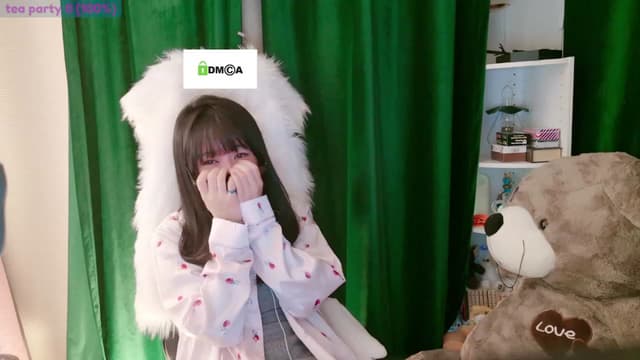 Gallery image thumbnail from meows's myfreecams stream on, 11/19/2023, 06:08 image 16 of 20