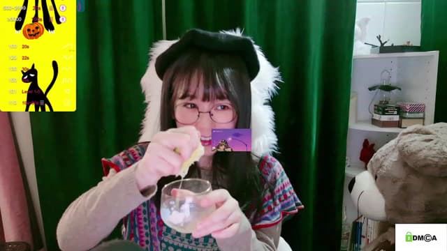 Gallery image thumbnail from meows's myfreecams stream on, 11/25/2023, 05:57 image 7 of 20