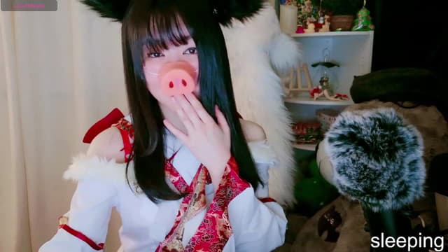 Gallery image thumbnail from meows's myfreecams stream on, 01/01/2024, 06:40 image 16 of 20