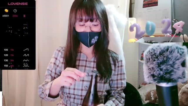 Gallery image thumbnail from meows's myfreecams stream on, 01/07/2024, 07:02 image 17 of 20