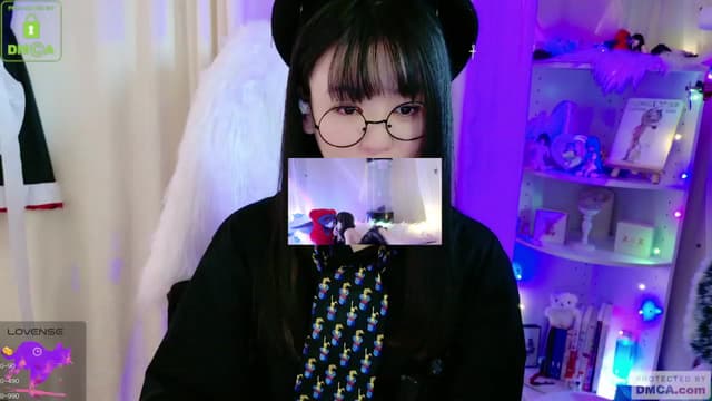 Gallery image thumbnail from meows's myfreecams stream on, 02/11/2024, 06:09 image 3 of 20