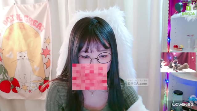 Gallery image thumbnail from meows's myfreecams stream on, 02/18/2024, 04:51 image 2 of 20