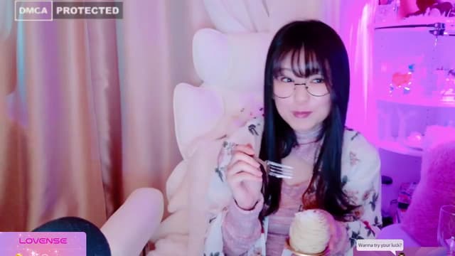 Gallery image thumbnail from meows's myfreecams stream on, 03/21/2024, 06:10 image 2 of 20