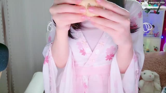 Gallery image thumbnail from meows's myfreecams stream on, 03/30/2024, 07:00 image 14 of 20