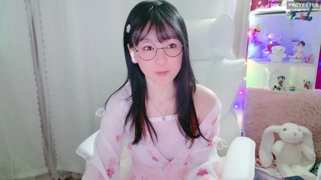 Gallery image thumbnail from meows's myfreecams stream on, 03/30/2024, 07:00 image 8 of 20