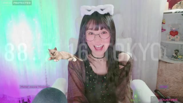 Gallery image thumbnail from meows's myfreecams stream on, 04/13/2024, 06:39 image 18 of 20