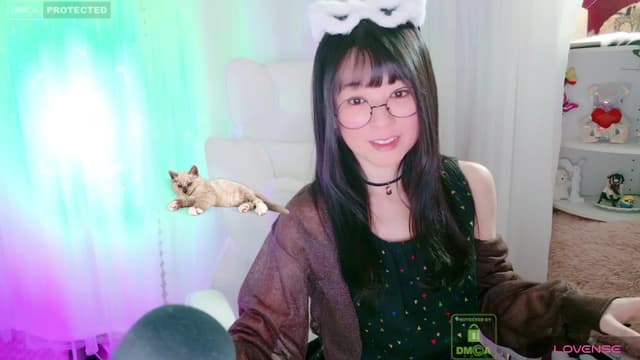 Gallery image thumbnail from meows's myfreecams stream on, 04/13/2024, 06:39 image 13 of 20