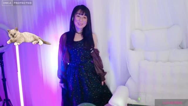 Gallery image thumbnail from meows's myfreecams stream on, 04/13/2024, 06:39 image 8 of 20