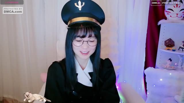 Gallery image thumbnail from meows's myfreecams stream on, 05/25/2024, 06:01 image 10 of 20