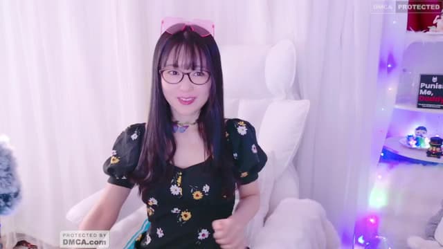 Gallery image thumbnail from meows's myfreecams stream on, 06/15/2024, 05:57 image 9 of 20