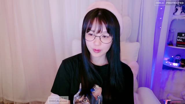 Gallery image thumbnail from meows's myfreecams stream on, 06/23/2024, 06:19 image 17 of 20