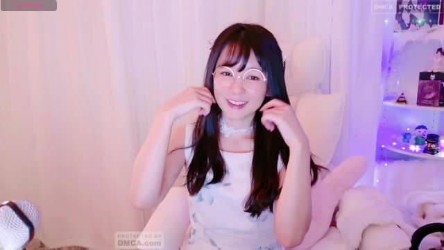 Gallery image thumbnail from meows's myfreecams stream on, 06/29/2024, 07:06 image 16 of 20