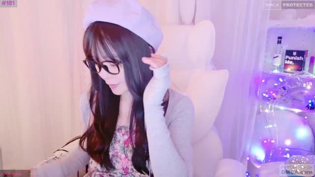 Gallery image thumbnail from meows's myfreecams stream on, 08/04/2024, 07:27 image 5 of 20