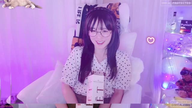 Gallery image thumbnail from meows's myfreecams stream on, 08/10/2024, 05:28 image 19 of 20