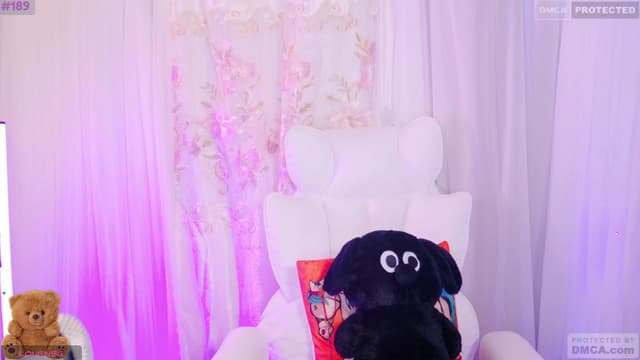 Gallery image thumbnail from meows's myfreecams stream on, 08/17/2024, 06:07 image 12 of 20