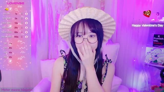 Gallery image thumbnail from meows's myfreecams stream on, 08/31/2024, 05:13 image 18 of 20