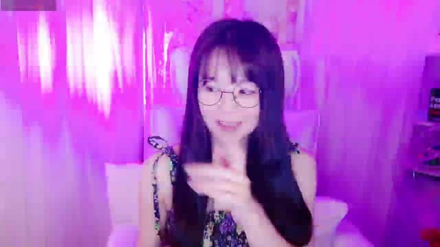 Gallery image thumbnail from meows's myfreecams stream on, 08/31/2024, 05:13 image 5 of 20