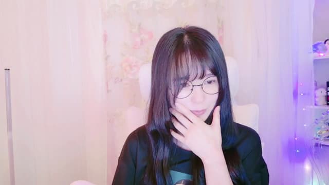 Gallery image thumbnail from meows's myfreecams stream on, 09/14/2024, 05:06 image 8 of 20