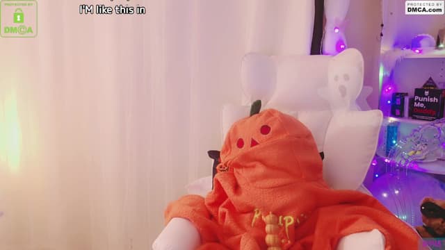 Gallery image thumbnail from meows's myfreecams stream on, 09/22/2024, 06:25 image 7 of 20