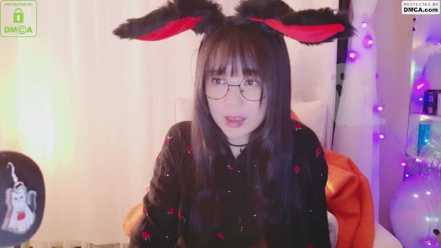 Gallery image thumbnail from meows's myfreecams stream on, 09/22/2024, 06:25 image 11 of 20