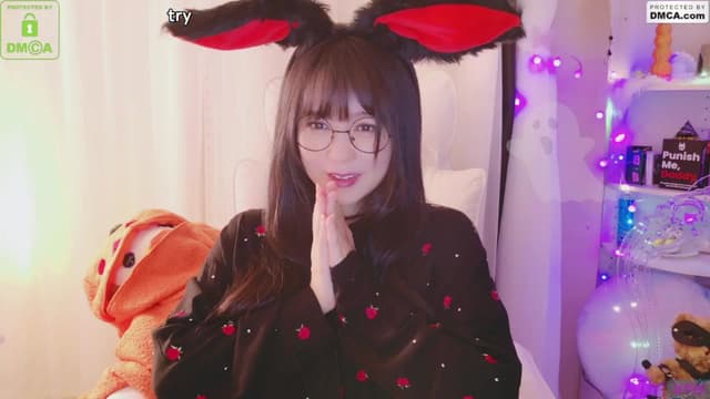 Gallery image thumbnail from meows's myfreecams stream on, 09/22/2024, 06:25 image 3 of 20