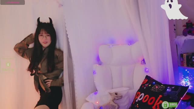 Gallery image thumbnail from meows's myfreecams stream on, 10/05/2024, 05:42 image 3 of 20