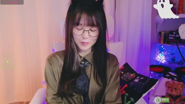 Gallery image thumbnail from meows's myfreecams stream on, 10/05/2024, 05:42 image 13 of 20