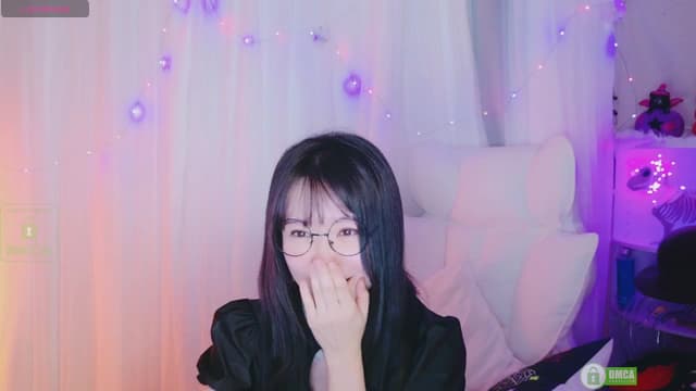 Gallery image thumbnail from meows's myfreecams stream on, 10/06/2024, 05:45 image 19 of 20