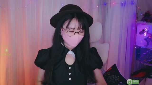 Gallery image thumbnail from meows's myfreecams stream on, 10/06/2024, 05:45 image 7 of 20